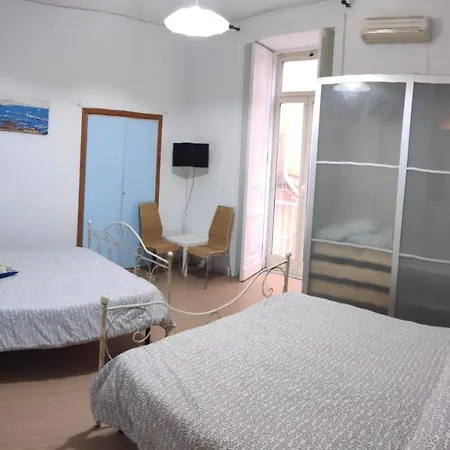 Appartamento Napulè 10 *