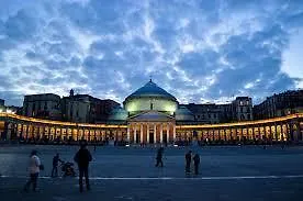 Napulè 10 * Naples